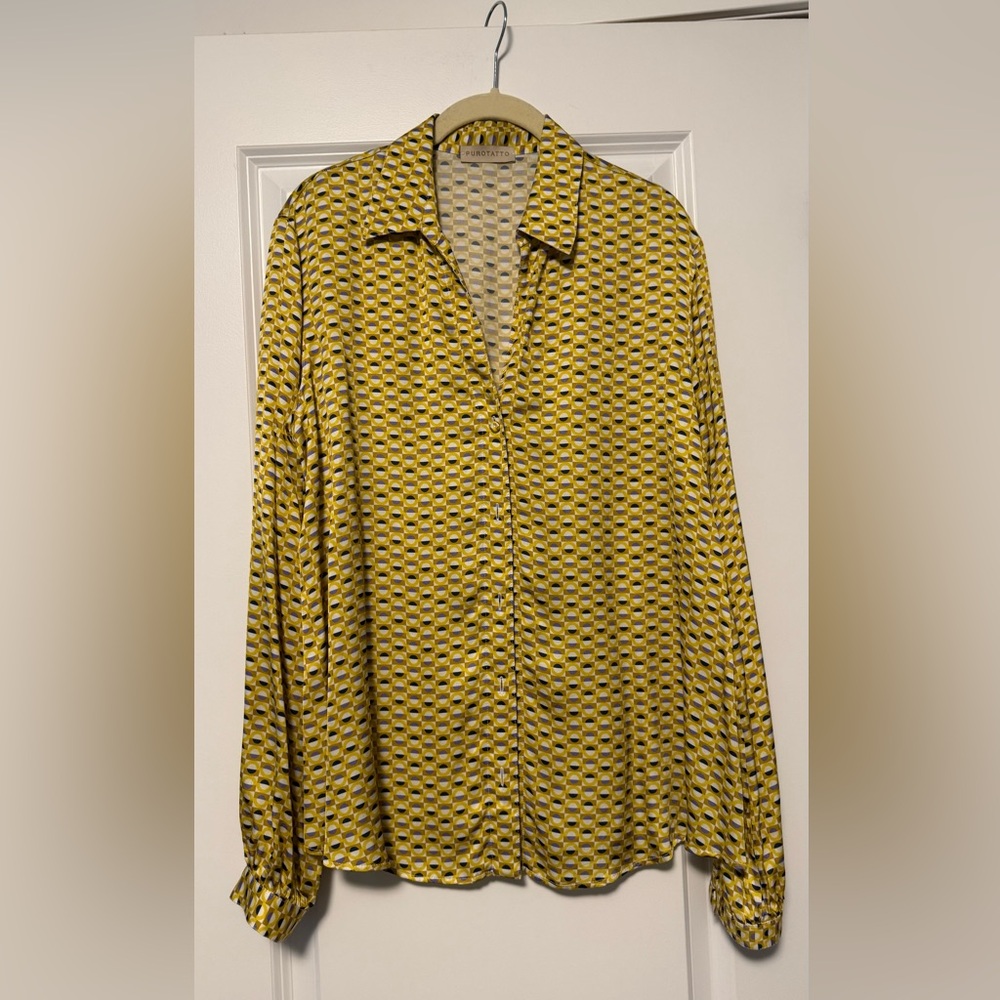 BNWOT Purottato blouse size M